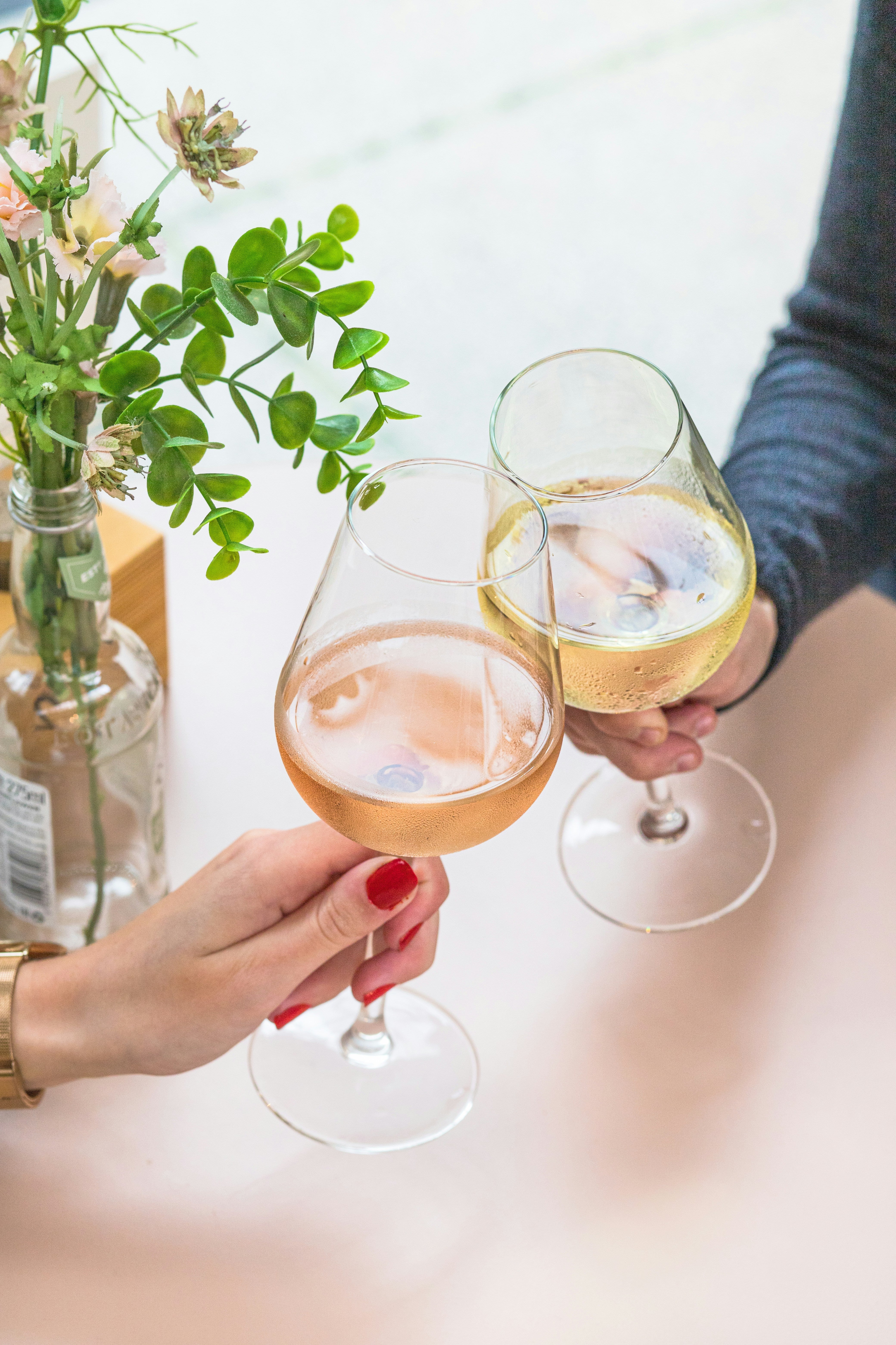 spring wines, white wine glasses